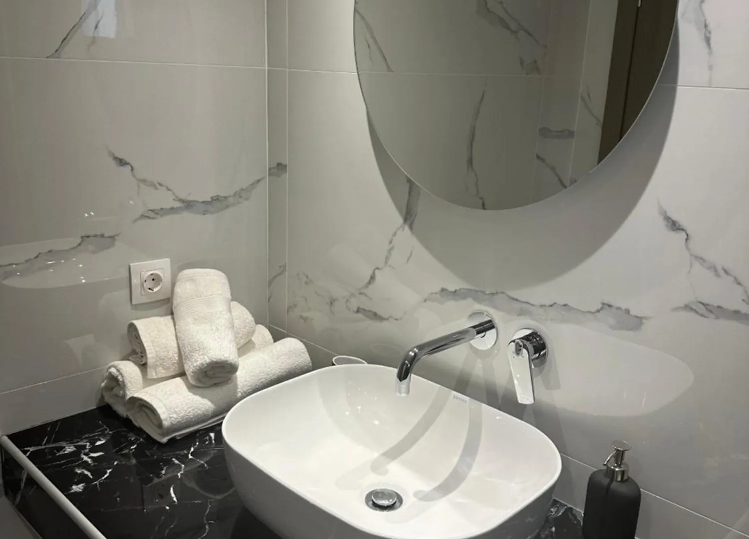 Sealuxe Residence Nea Kallikrateia アパート